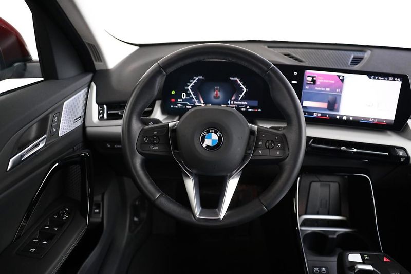 BMW X2 sDrive18d - fotka 22 z 24