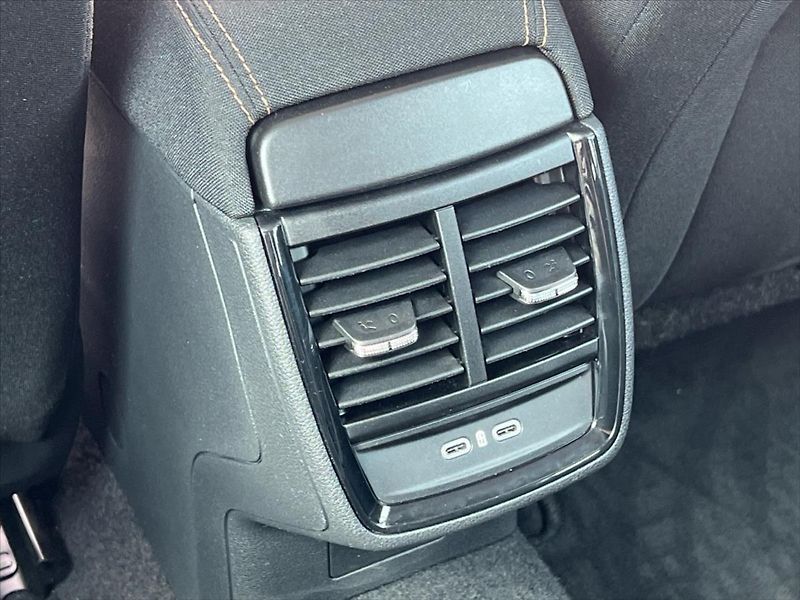 Škoda Scala 1,0 TSi 85 kW 7DSG 130 LET PRE - fotka 21 z 30