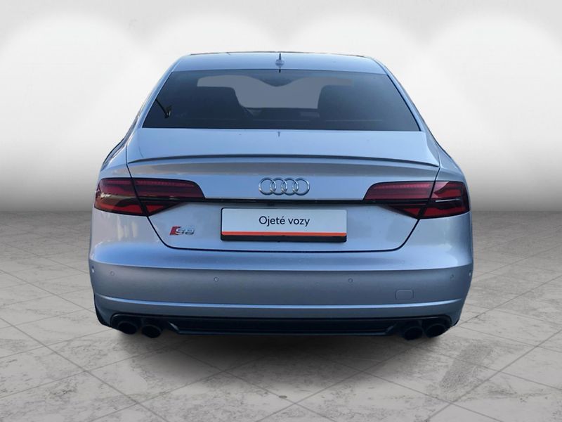 Audi S8 PLUS 4.0 TFSI QUATTRO - fotka 9 z 28