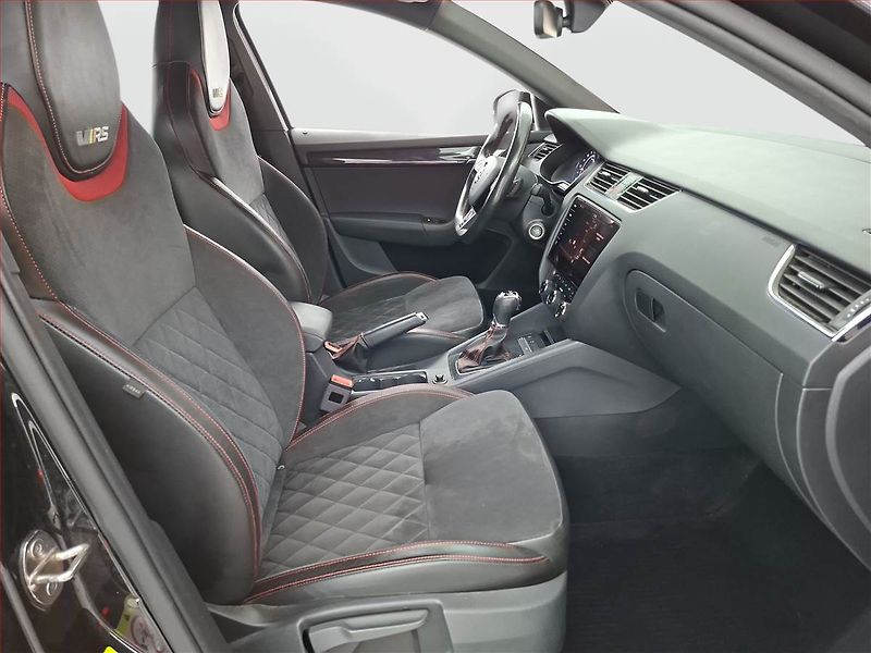 Škoda Octavia (2017) RS 2.0 TDI 4x4 DSG, 4X4 - fotka 9 z 23