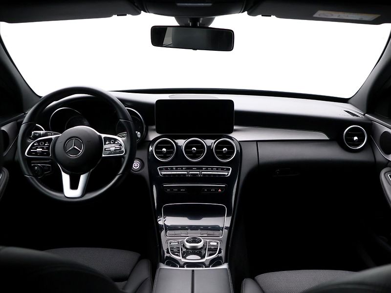 Mercedes-Benz Třídy C 2,0 220d Aut. Avantgarde - fotka 27 z 34