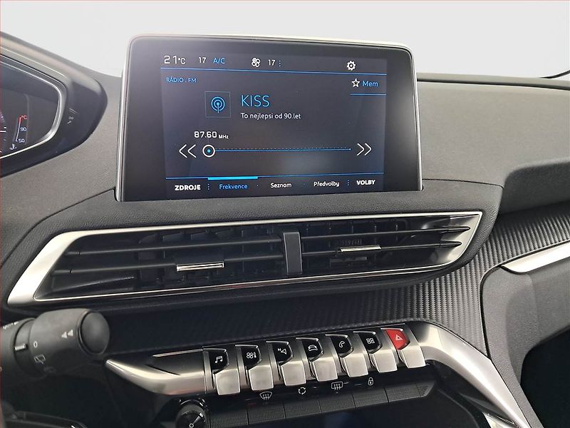 Peugeot 3008 (2019) 1.2 PureTech, ČR,1.maj - fotka 12 z 16