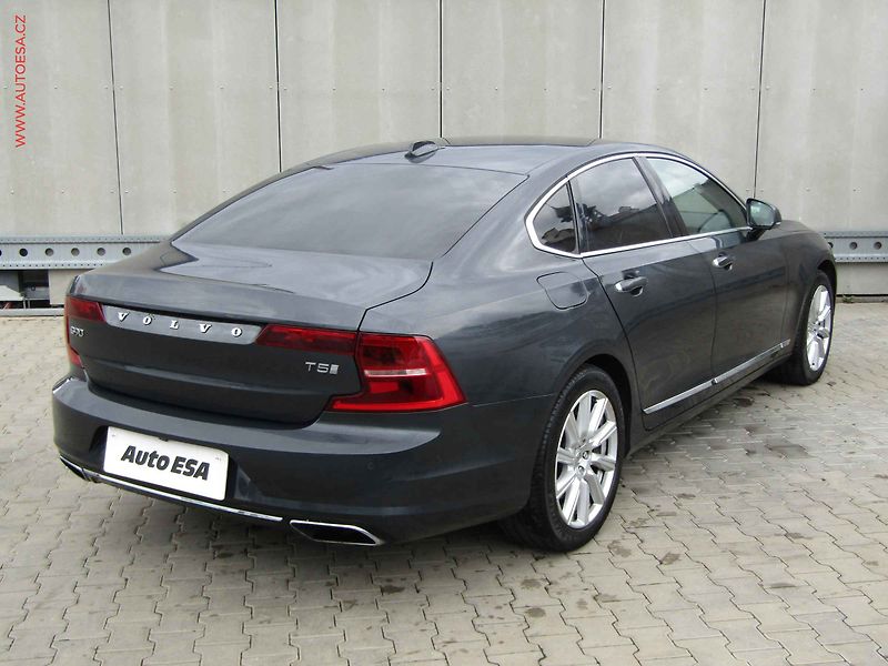 Volvo S90 (2017) 2.0 T5, 1.maj,ČR, servis - fotka 4 z 25