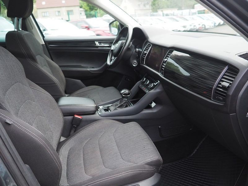 Škoda Kodiaq (2019) 2.0 TDI 140 kW DSG Style 4x4 - fotka 18 z 37