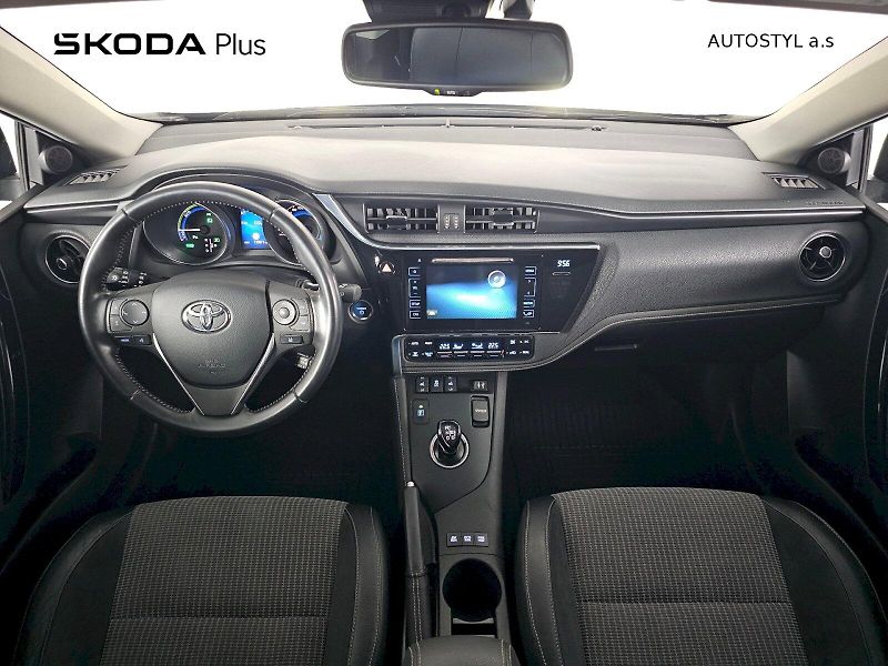 Toyota Auris (2015) TS 1.8HEV EXECUTIVE - fotka 5 z 29