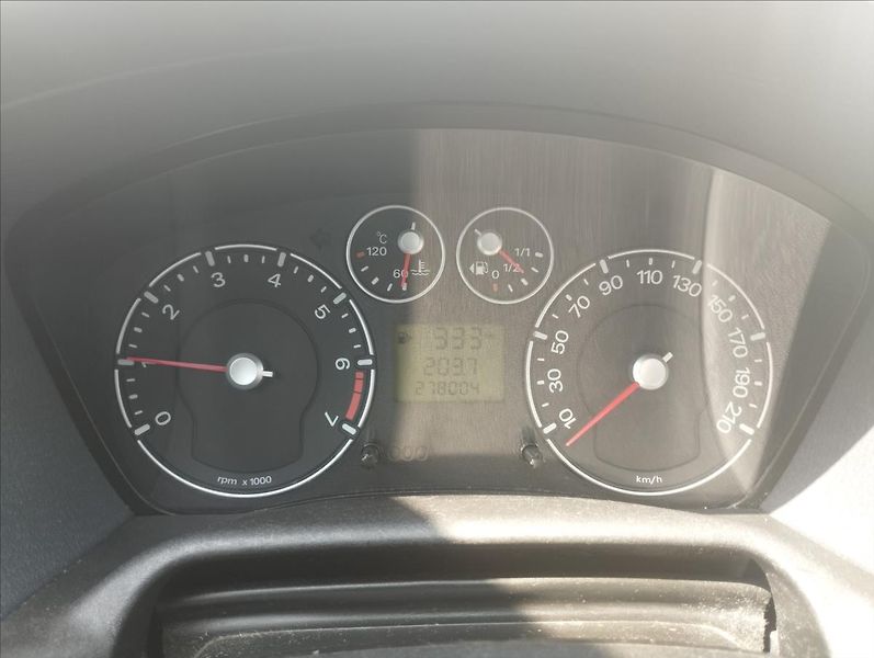 Ford Fusion 1,4 59KW - fotka 11 z 13