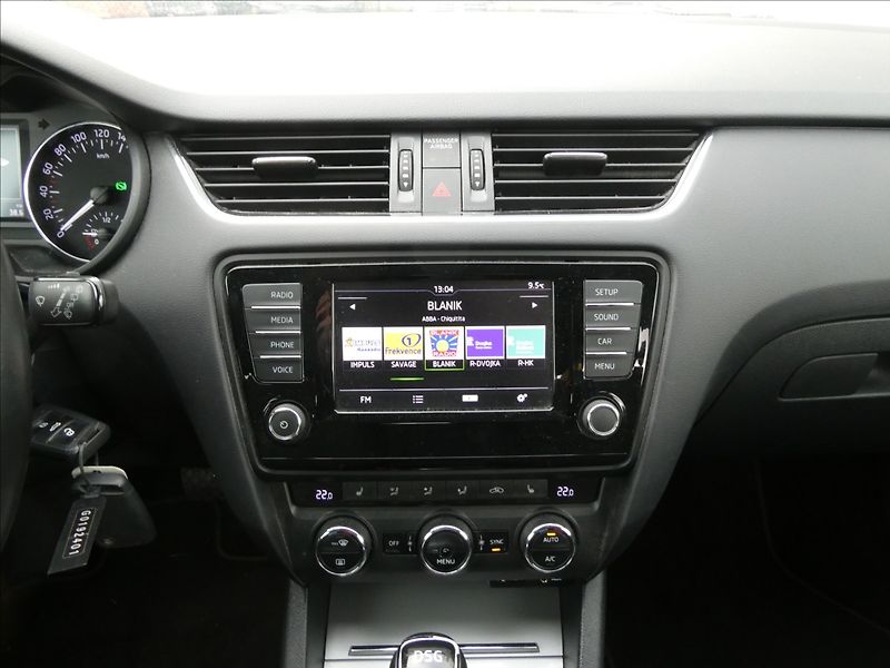 Škoda Octavia 1,4 TSi 110kW DSG, 2x Alu kola - fotka 28 z 42