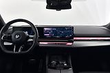 BMW Řada 5 540d xDrive Touring - náhled 8