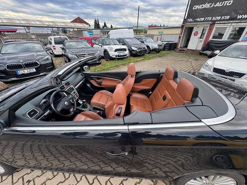 Volkswagen EOS (2007) KABRIOLET 2,0 TDI 103 KW - fotka 19 z 47