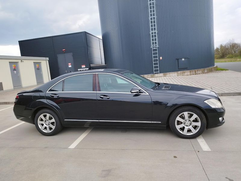Mercedes-Benz Třídy S (2006) S-350i,LONG,volat 608081843 - fotka 9 z 22