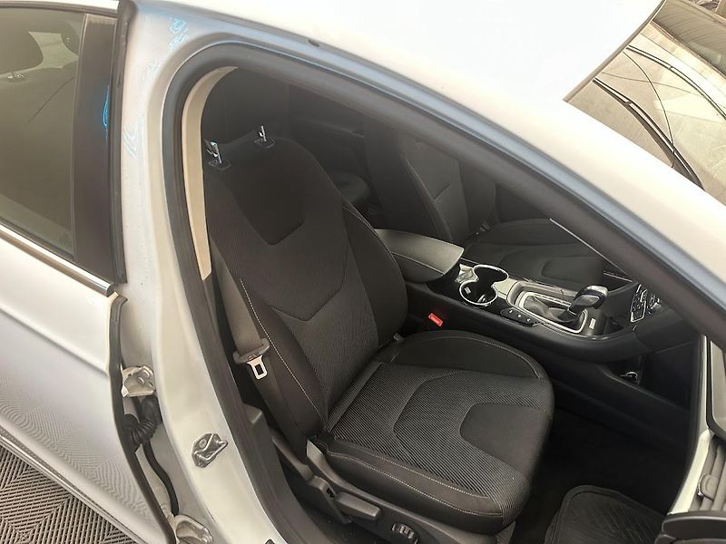 Ford Mondeo (2016) 2.0 TDCI AT AC  - fotka 13 z 20