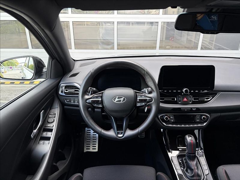 Hyundai i30 1,5 T-GDI DCT  WG FL N Line - fotka 14 z 22