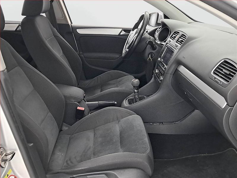 Volkswagen Golf (2009) 1.4 TSI, po STK, jezdí dobře - fotka 9 z 18