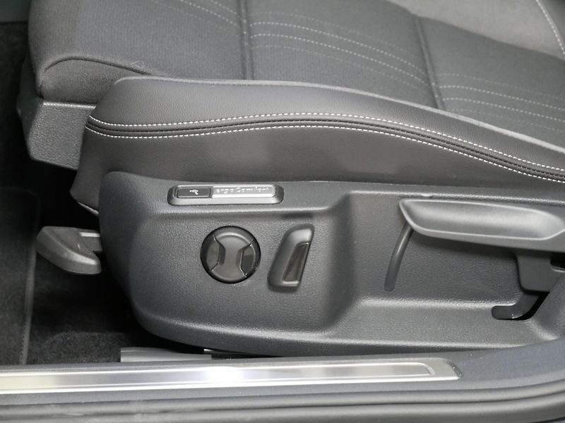 Volkswagen Passat - fotka 10 z 24