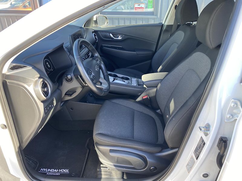 Hyundai Kona EV 100KW - 1xMAJ - DPH - TOP - fotka 19 z 50