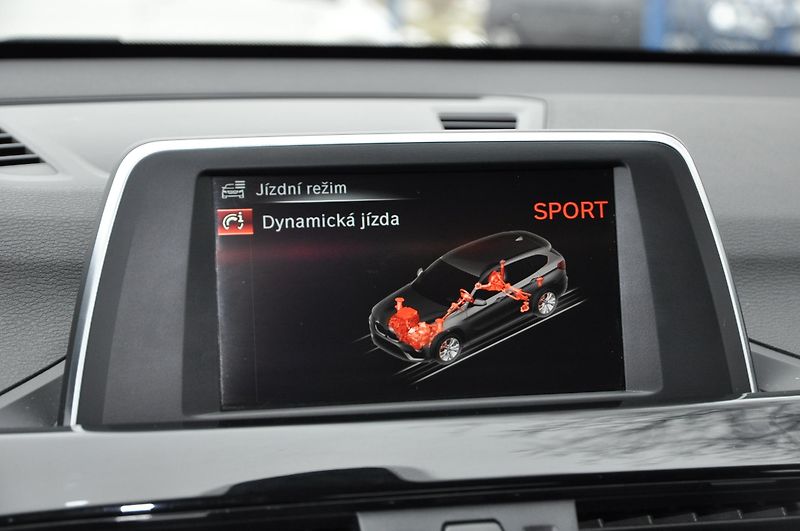 BMW X1 sDrive 18d 110kW Automat - fotka 14 z 21