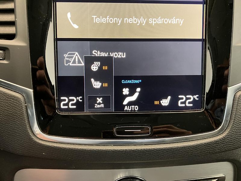 Volvo XC90 D5 AWD Momentum AT8, ČR - fotka 32 z 50