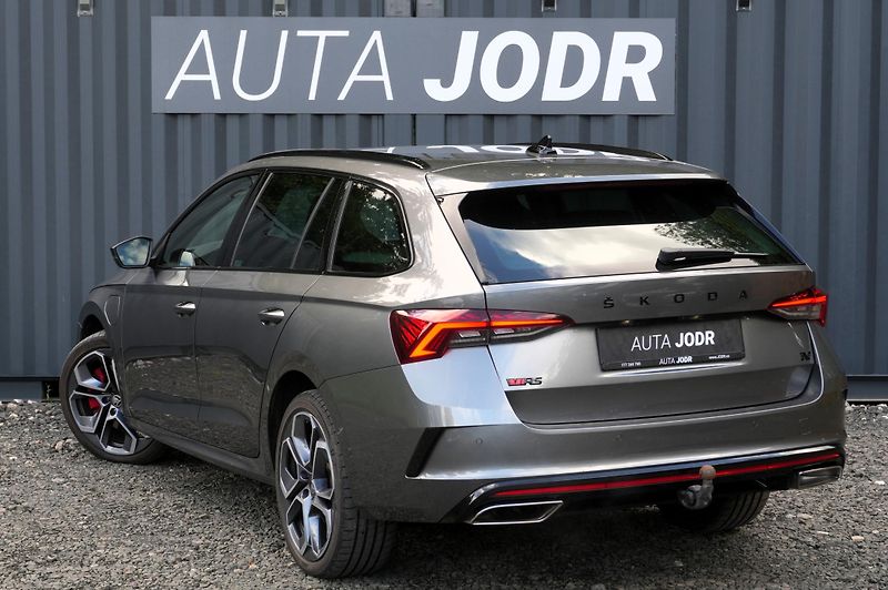 Škoda Octavia iV RS 1.4 TSI, ČR, Tažné, ACC - fotka 6 z 40
