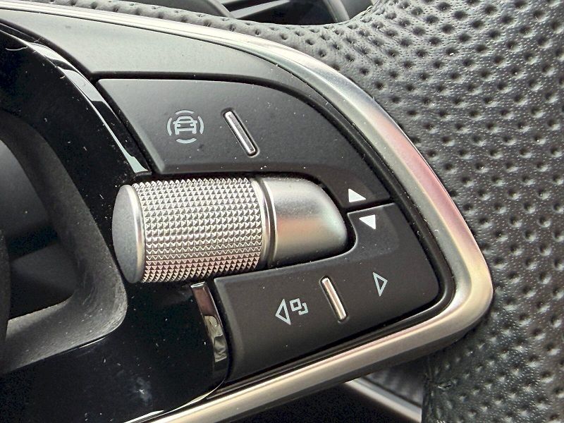 Škoda Superb (2025) DSG 2.0 TDI / 110kW / SPORTLIN - fotka 18 z 35