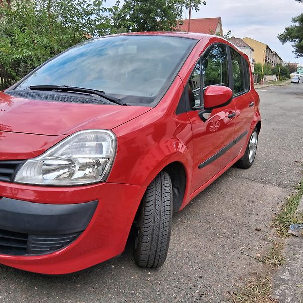 Renault Modus (2009) - fotka 3 z 20