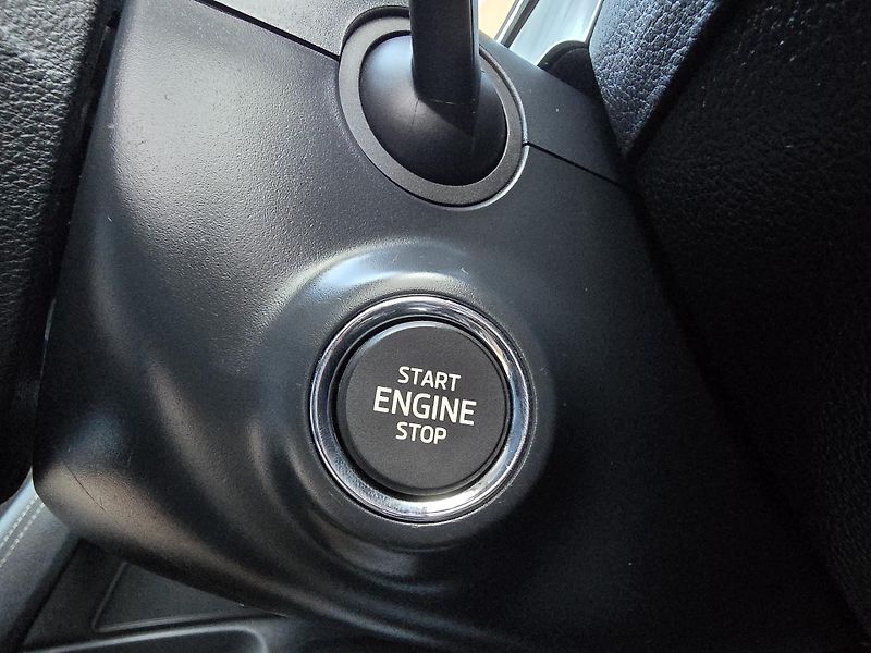 Škoda Superb 2,0 TDI DSG STYLE VIRTUAL NAVI - fotka 35 z 51