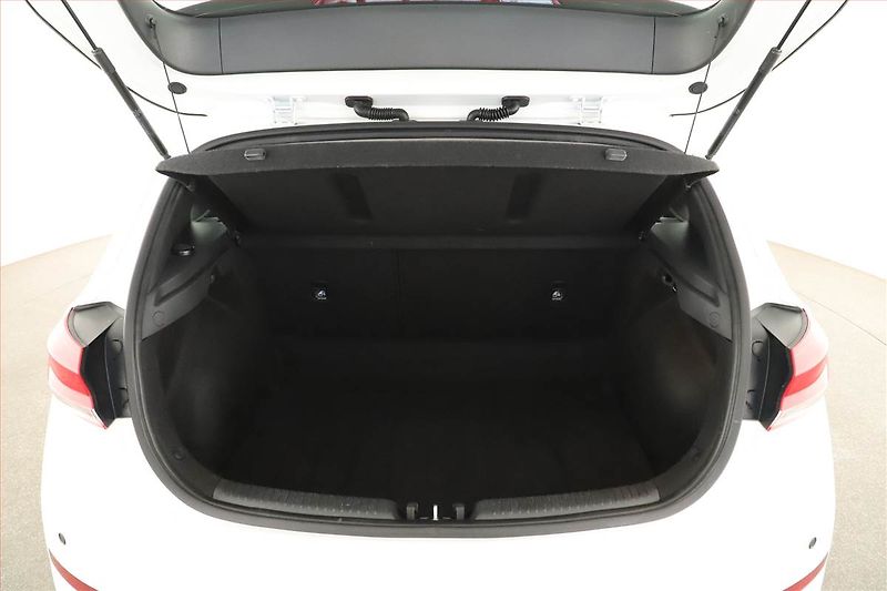 Hyundai i30 (2021) 1.5 DPI, ČR,1.maj, Serv.kniha - fotka 10 z 13