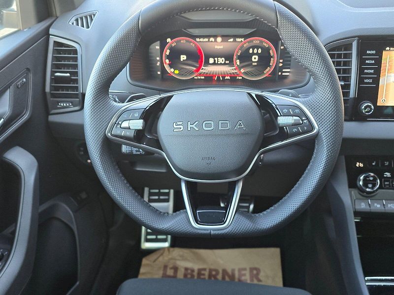 Škoda Karoq (2026) SPORTLINE 4X4 TDI 2.0/110KW A7 - fotka 5 z 35