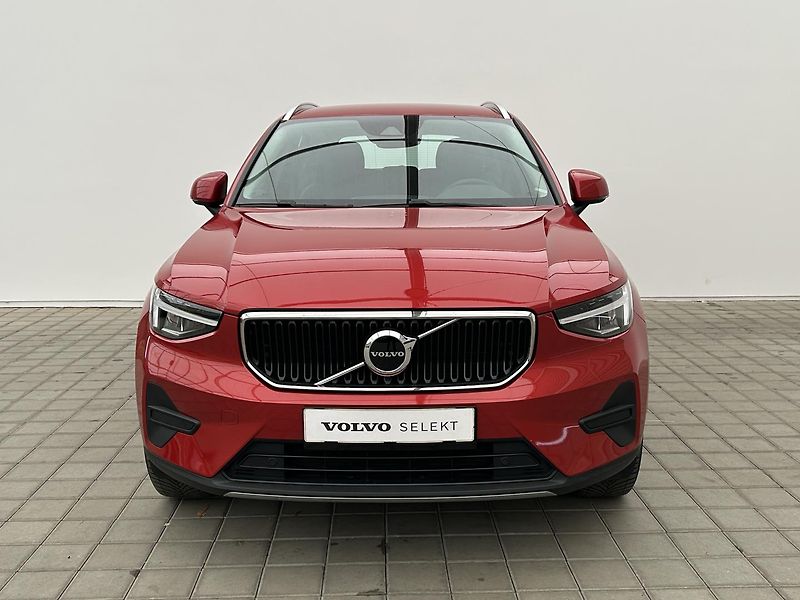 Volvo XC40 1.5 T2 Plus - fotka 3 z 30