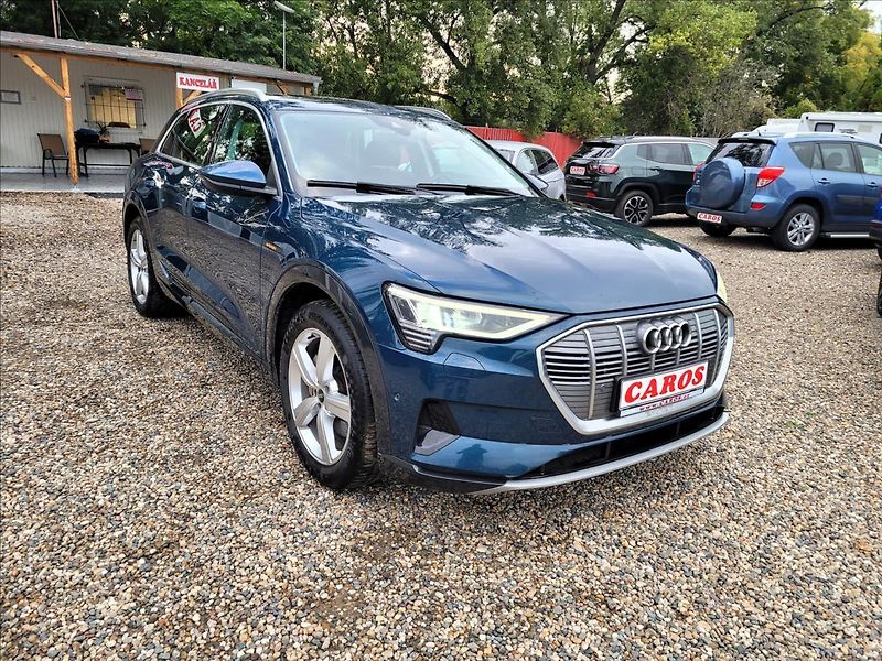 Audi e-tron 0,0 55,95KWH,4x4,SOH 90,6% - fotka 2 z 50