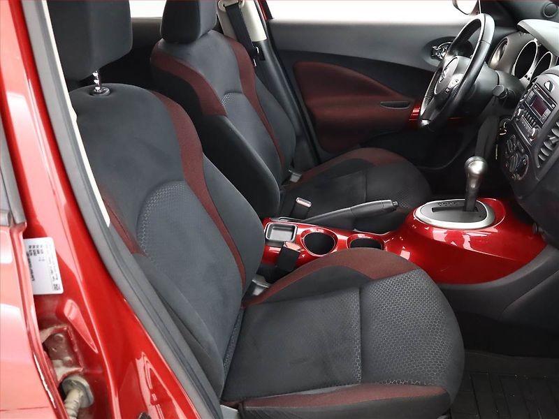 Nissan Juke (2011) 1.6 i, Automat, Serv.kniha - fotka 7 z 15
