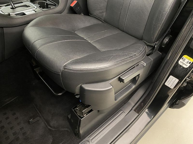 Land Rover Discovery 4 SDV6 SE AWD AUT CZ - fotka 24 z 41