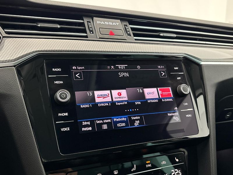 Volkswagen Passat Alltrack 4MOT DSG - fotka 12 z 31