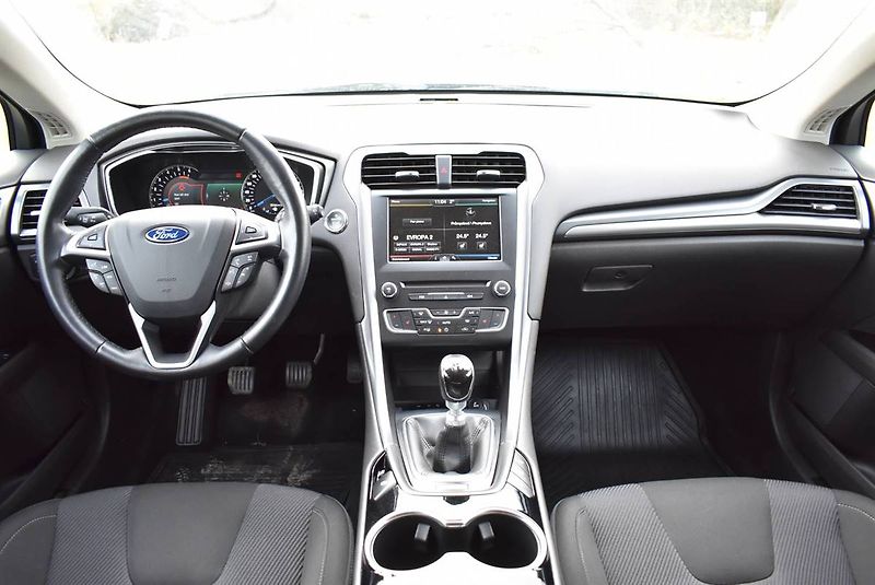 Ford Mondeo 2,0 TDCI TITANIUM,1M,TOP,AKCE - fotka 9 z 17