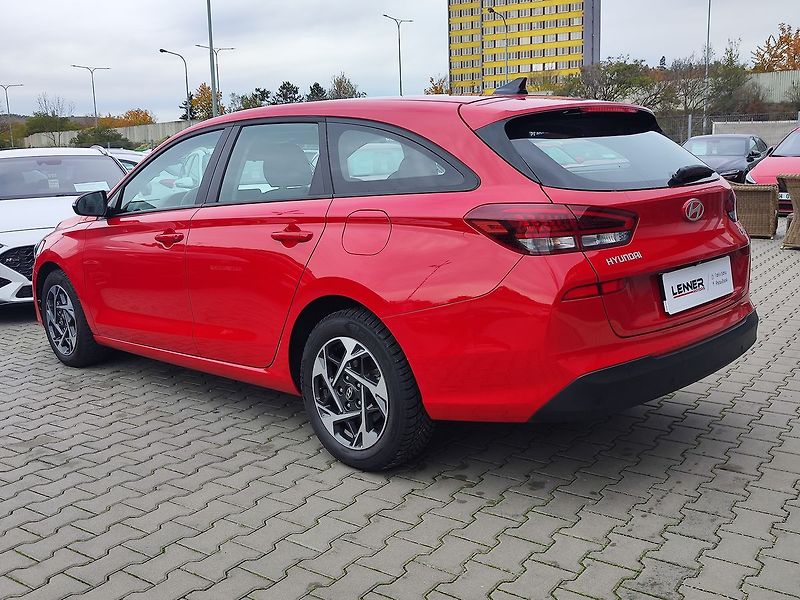 Hyundai i30 1.5T-GDI/103kW Comfort 16 DCT - fotka 7 z 29