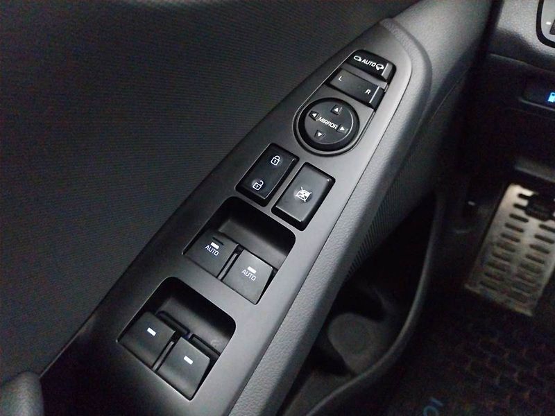 Hyundai Ioniq (2018) Hybrid, Automat, Kůže, Navi - fotka 17 z 21