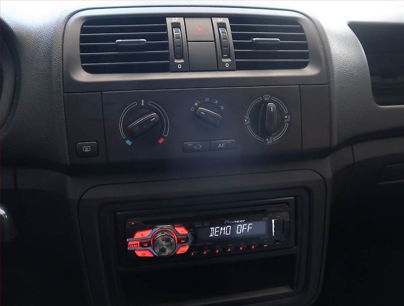 Škoda Roomster (2012) 1.2 12V, Tažné, oblíbený vůz - fotka 12 z 14