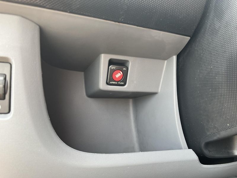 Peugeot 107 1.0 i 50 kW 1.Majitel - fotka 21 z 26