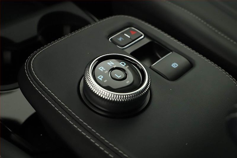 Ford Mustang Mach-E (2024) Standard Range RWD, SoH 90% - fotka 14 z 18