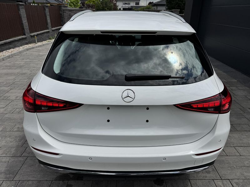 Mercedes-Benz Třídy C (2023) C 220d 4MATIC AVANTGARDE Masáž - fotka 5 z 31