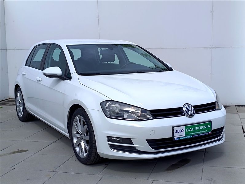 Volkswagen Golf 2,0 TDi DSG Aut.Klima Tempomat - fotka 4 z 41