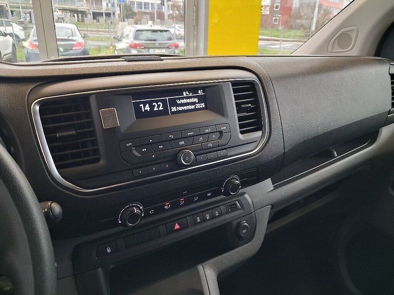 Peugeot Traveller 2.0HDI 110kW 8 MÍST - fotka 13 z 15