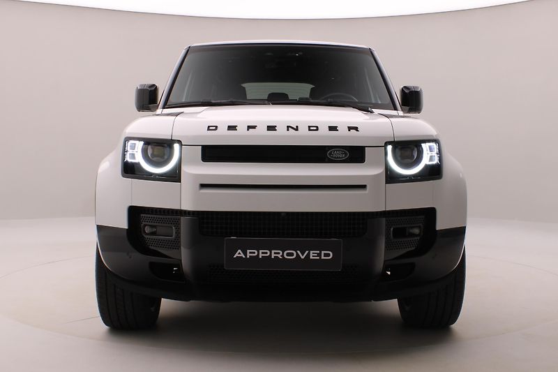 Land Rover Defender 110 D300 X-DYNAMIC HSE AWD AUT - fotka 15 z 49