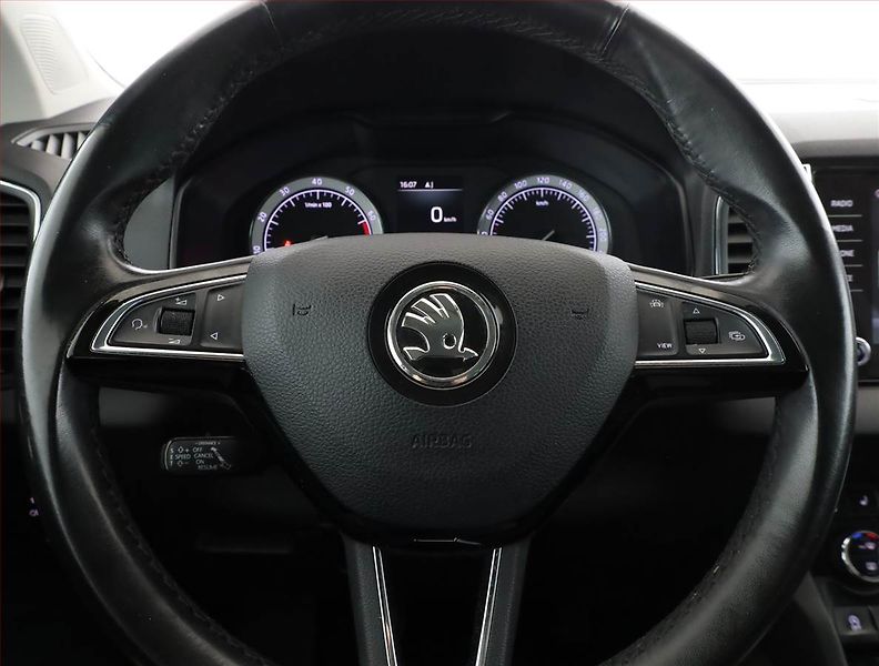 Škoda Karoq (2020) 1.5 TSI - fotka 8 z 17