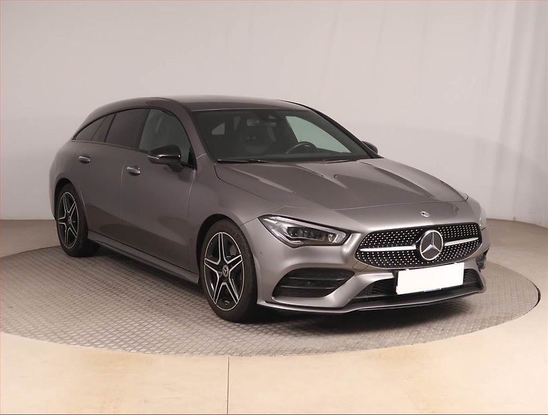 Mercedes-Benz CLA (2022) AMG Paket 200 - fotka 1 z 15