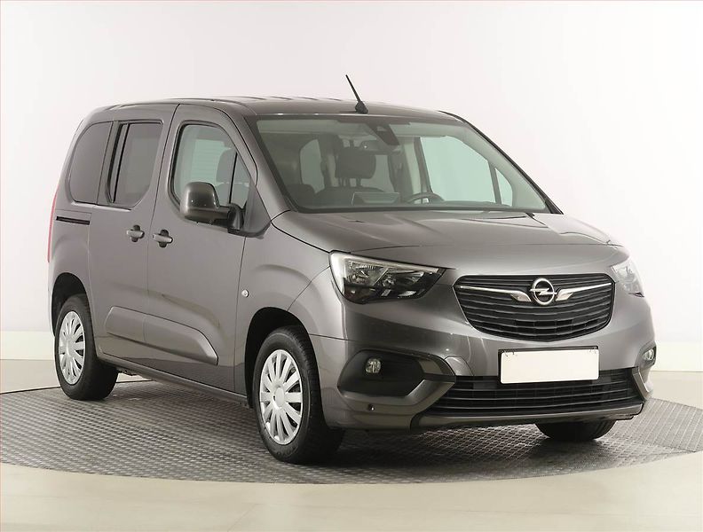 Opel Combo (2019) Enjoy 1.2 Turbo, 7Míst, 1Maj - fotografie inzerátu