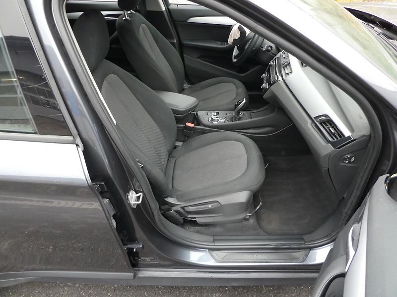 BMW X1 sDrive 18i automat navigace  o - fotka 13 z 15