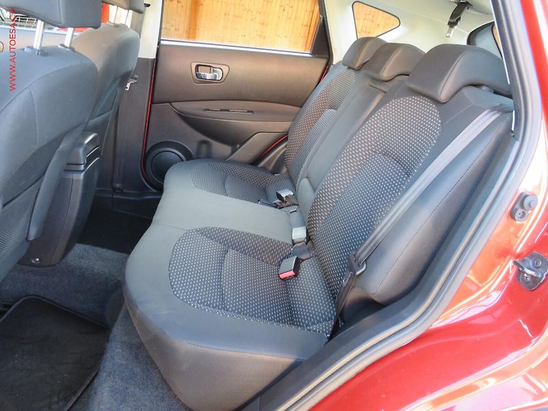 Nissan Qashqai (2009) 2.0i, AC, tempo - fotka 10 z 20