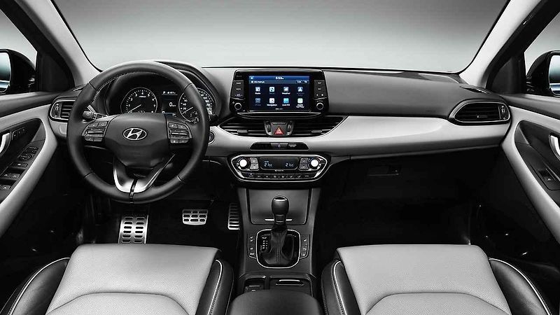 Hyundai i30.