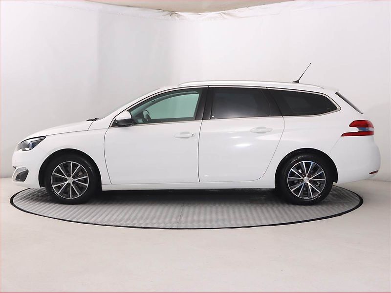 Peugeot 308 (2016) 2.0 BlueHDi, Automat - fotka 3 z 21