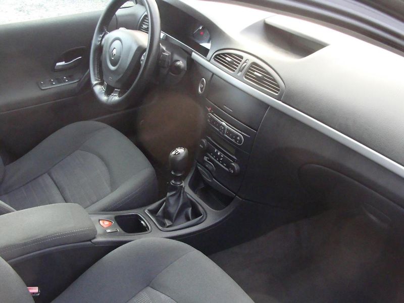 Renault Laguna 1.9 DCi, Servisní kniha - fotka 14 z 27